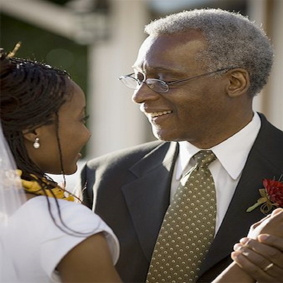 How Do Girls Find It Comfortable To Date Or Marry Old Men?