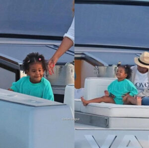 Beyonce, Jay-Z and their kids hang out with Twitter CEO, Jack Dorsey on a yacht in The Hamptons (photos)