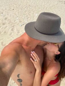 Former Neighbours star Olympia Valance announces her engagement to Thomas Bellchambers