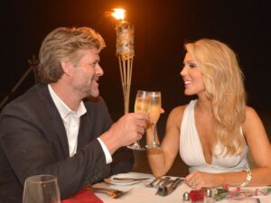 10 female celebrities who proposed to their male partners