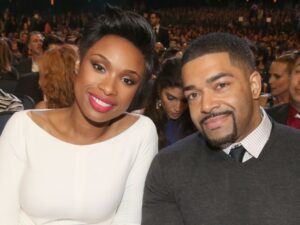 10 female celebrities who proposed to their male partners