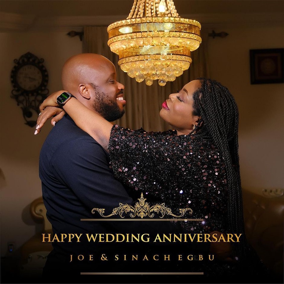 International Worship leader Sinach is celebrating her 7th year wedding anniversary with her husband:Pastor Joe Egbu.