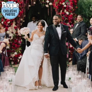 Run the World 's Bresha Webb Is Married! Inside Her 'Old Hollywood Glam' Wedding in Beverly Hills