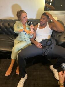 "She wants the D" - Fans react after Anthony Joshua and sports presenter Laura Woods flirt with each other on live TV (video)
