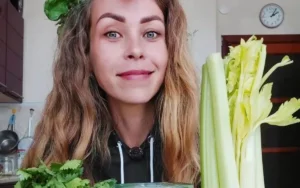 Influencer who promoted virtues of fruit-only diet dies aged 39 'of malnutrition'