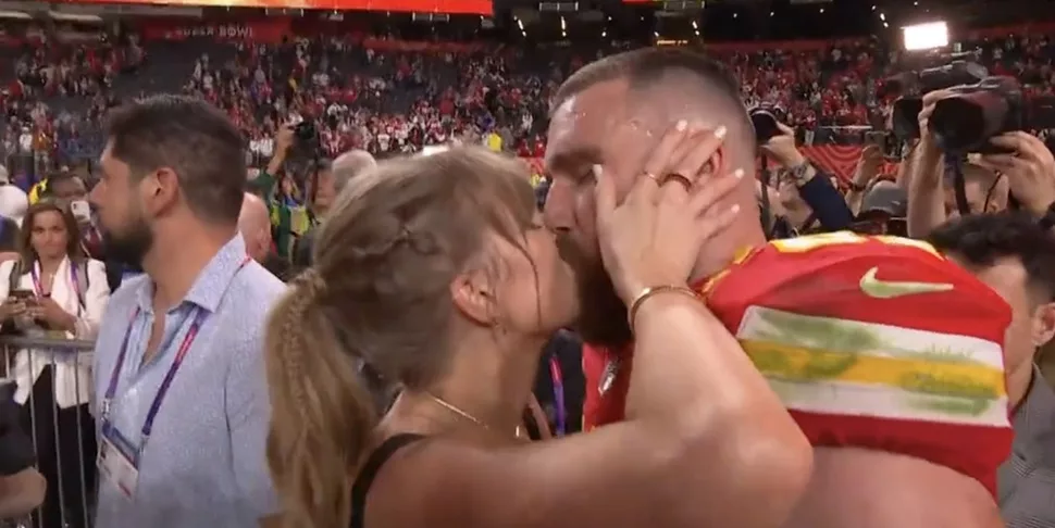 Taylor Swift Kisses Travis Kelce On The Field After Kansas City Chiefs Win The Super Bowl (Video)